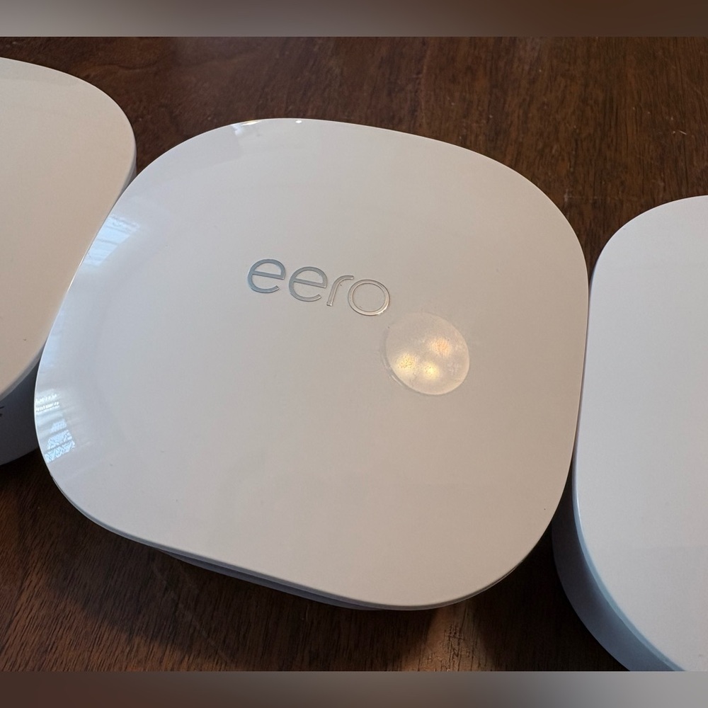 Eero White Wireless Router Set - Picture 5 of 11